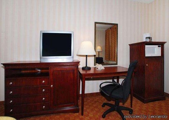 Quality Inn & Suites Miamisburg - Dayton South Стая снимка