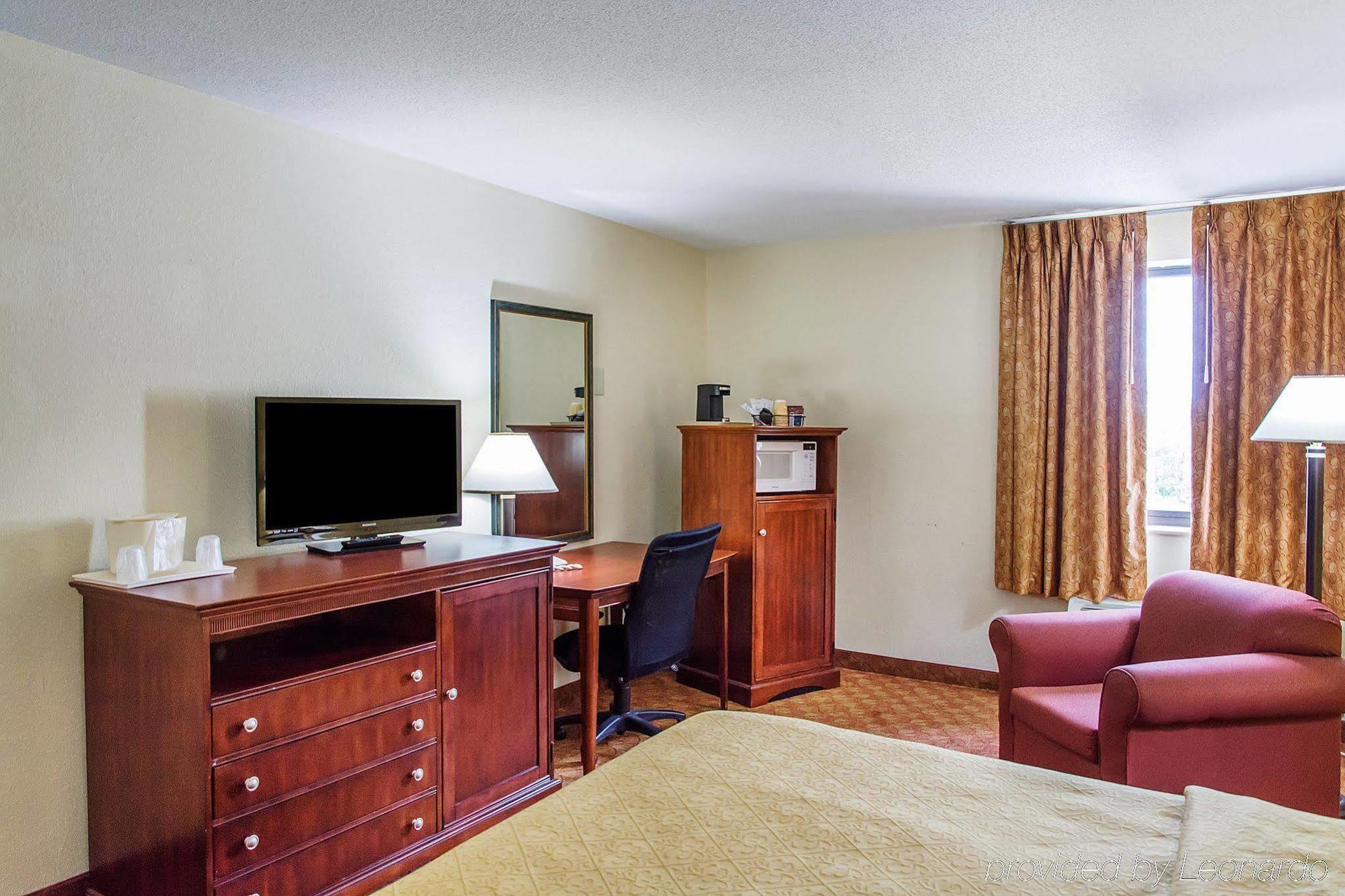 Quality Inn & Suites Miamisburg - Dayton South Екстериор снимка