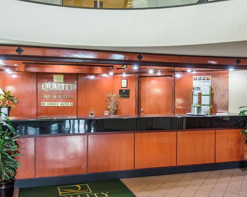 Quality Inn & Suites Miamisburg - Dayton South Интериор снимка