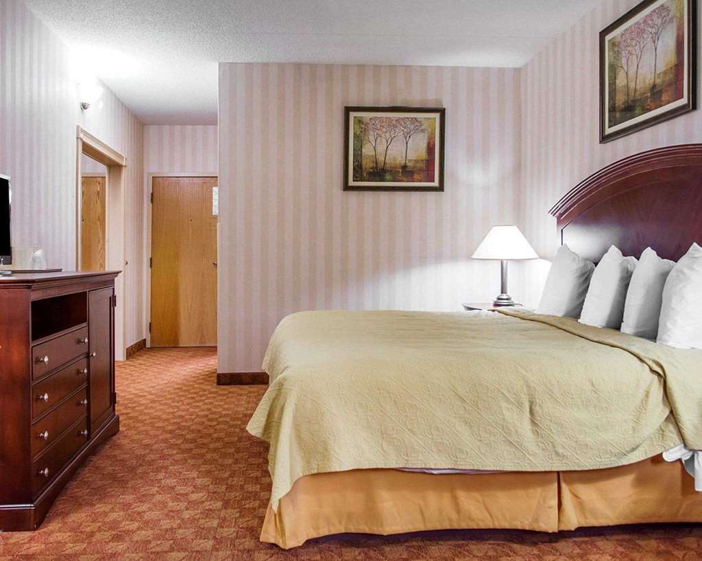 Quality Inn & Suites Miamisburg - Dayton South Стая снимка