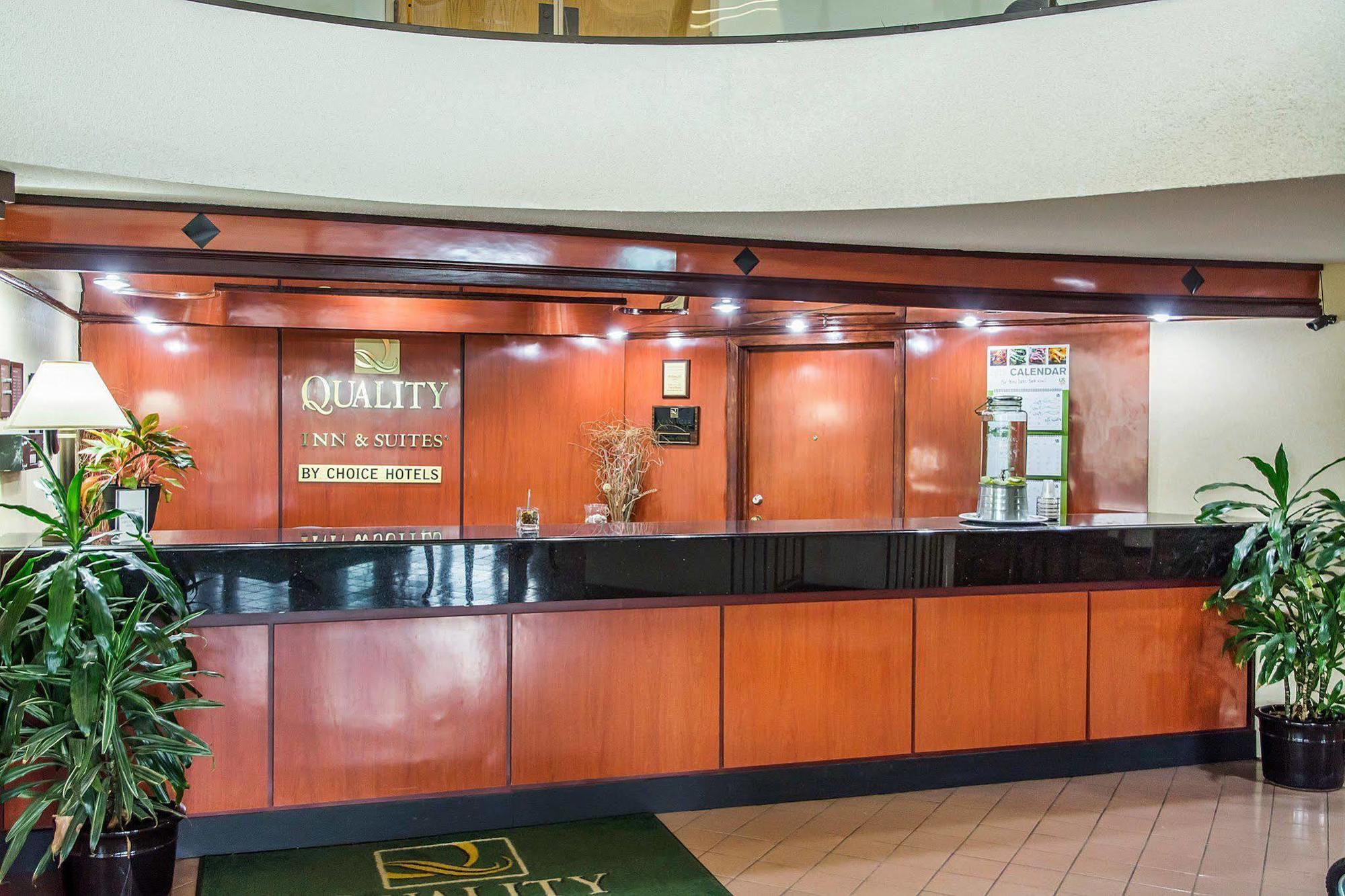 Quality Inn & Suites Miamisburg - Dayton South Екстериор снимка
